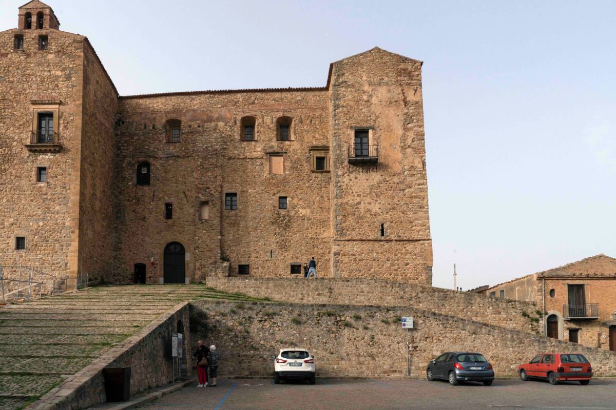 Vista del Castello di Castelbuono.