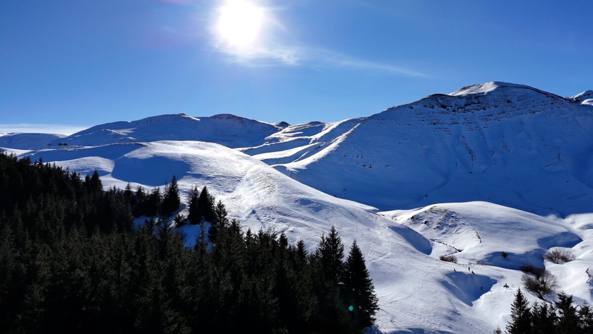 Il Corno alle Scale innevato, gennaio 2025. Frame da riprese aeree di Francesco Vender